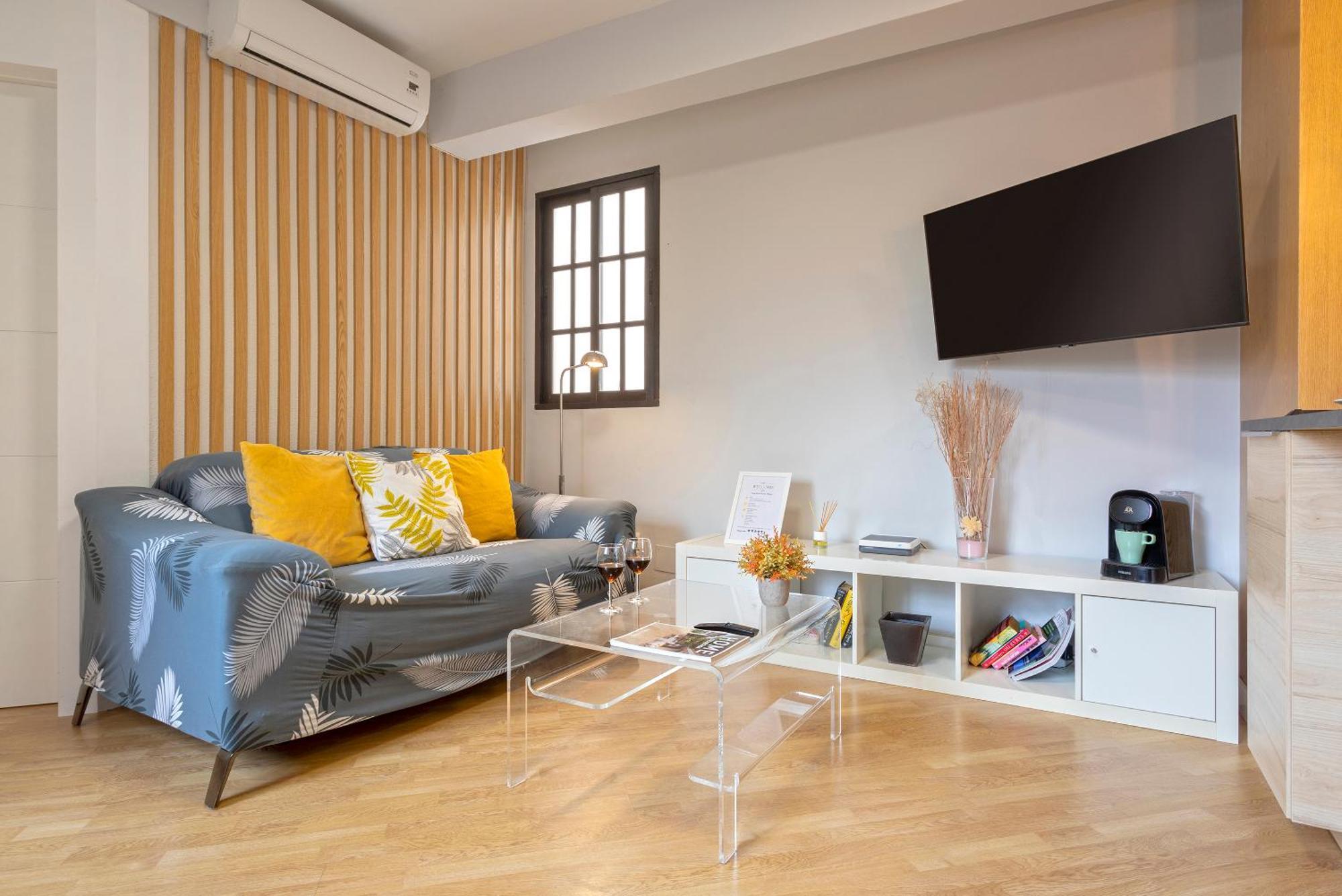 Coqueto Apartamento Junto A Calle Larios By Rent Me มาลากา ภายนอก รูปภาพ